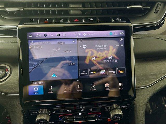 2023 Jeep Grand Cherokee L Vehicle Photo in PUYALLUP, WA 98371-4149