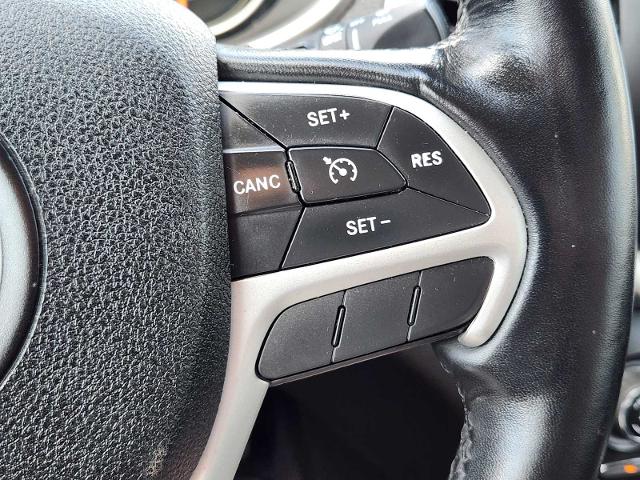 2016 Jeep Cherokee Vehicle Photo in DENTON, TX 76210-9321