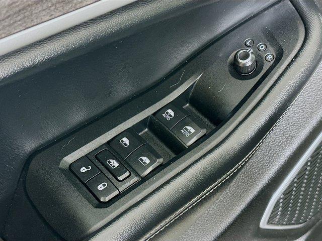 2022 Jeep Grand Cherokee L Vehicle Photo in Doylsetown, PA 18901