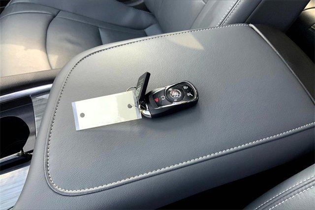2023 Buick Enclave Vehicle Photo in TOPEKA, KS 66609-0000