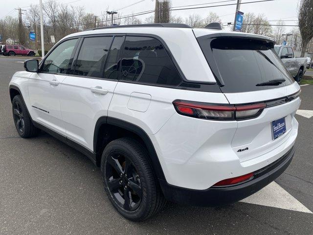 2025 Jeep Grand Cherokee Vehicle Photo in Doylsetown, PA 18901
