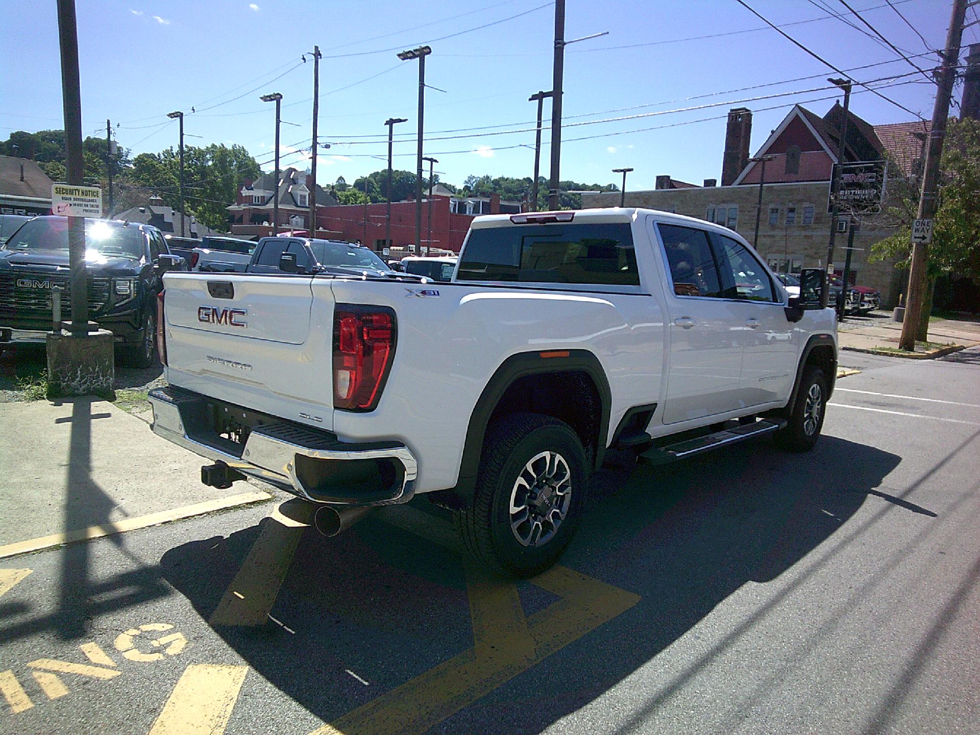 2024 GMC Sierra 2500 HD Vehicle Photo in KITTANNING, PA 16201-1536