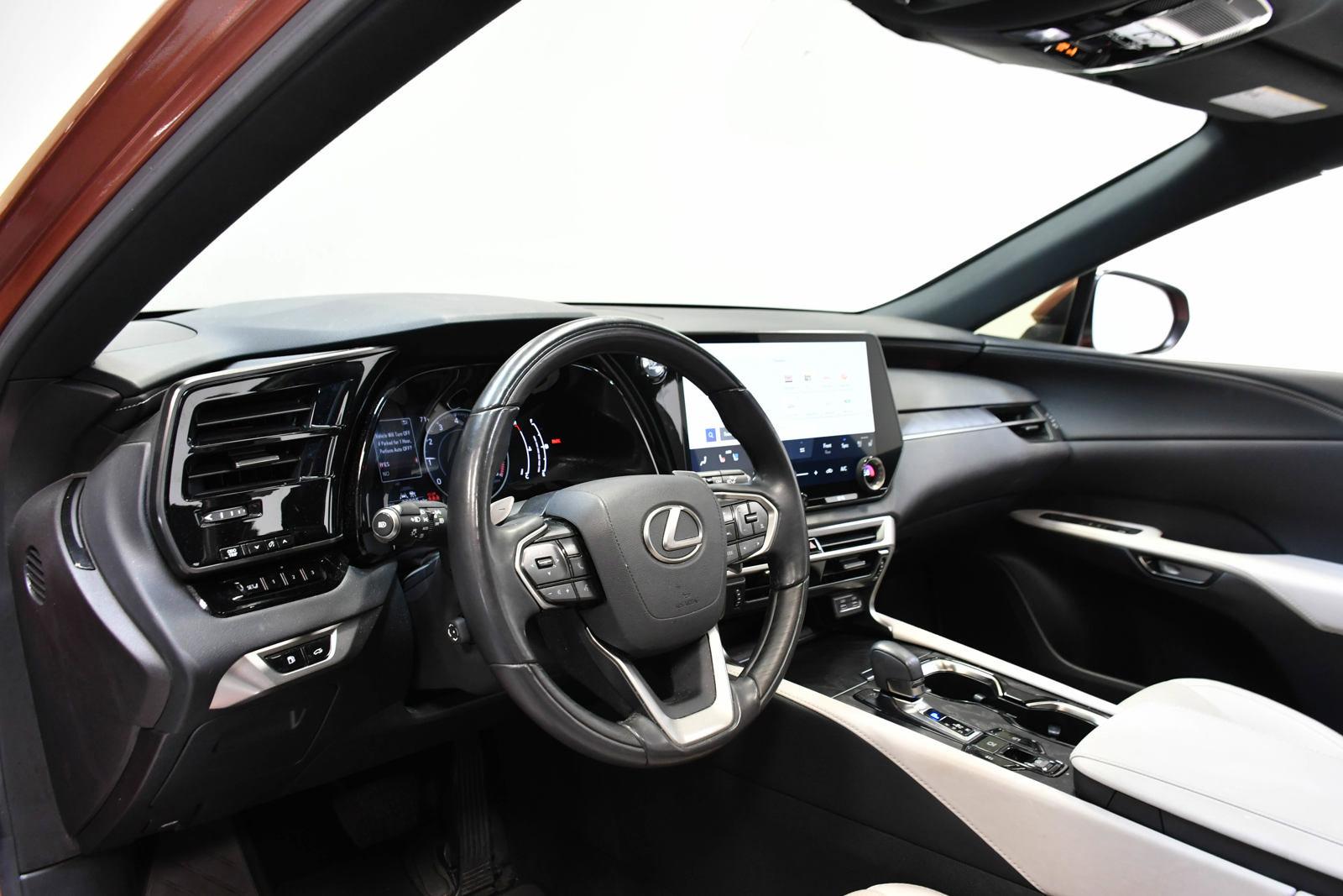 2023 Lexus RX 350 Vehicle Photo in DALLAS, TX 75235