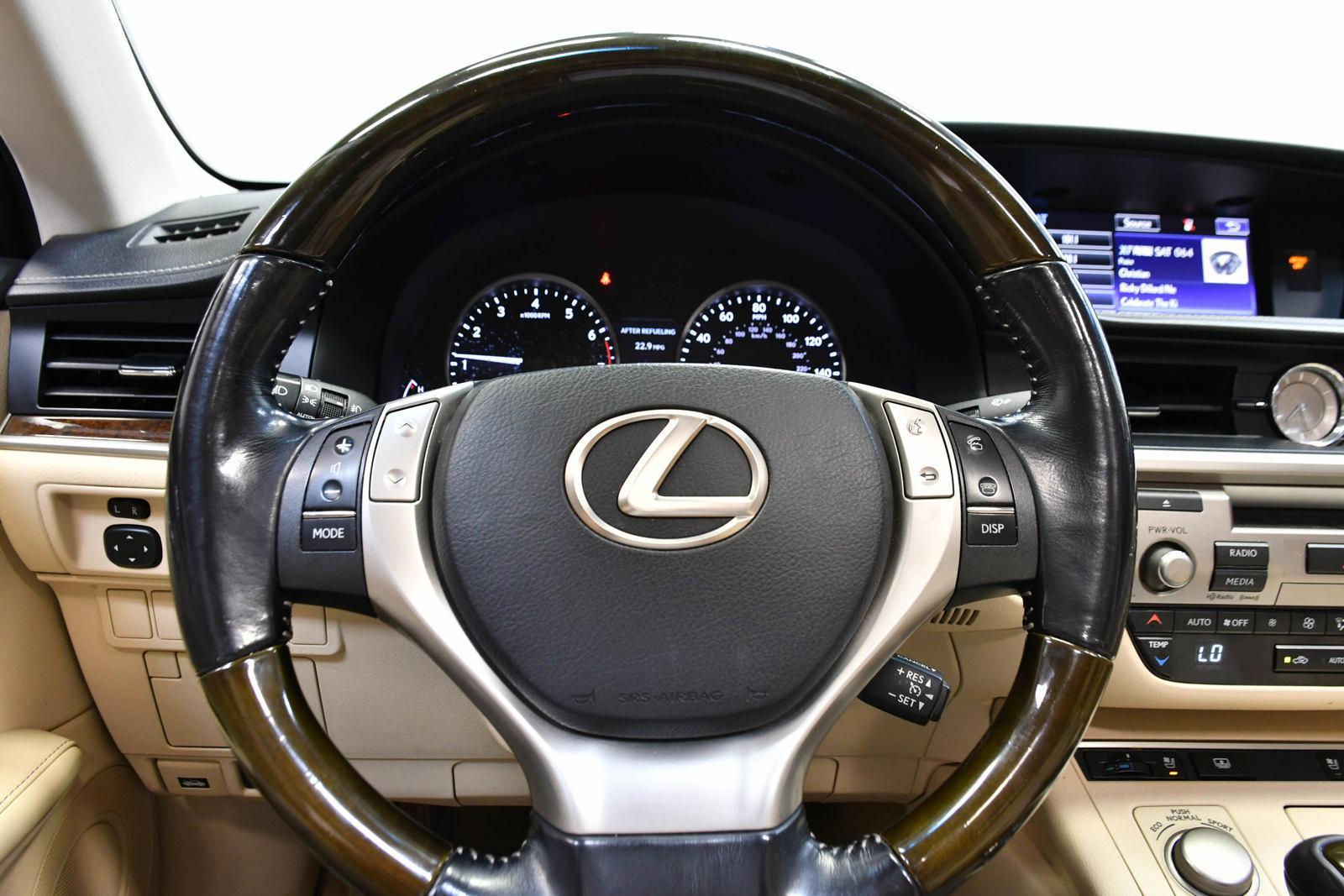 2015 Lexus ES 350 Vehicle Photo in DALLAS, TX 75235