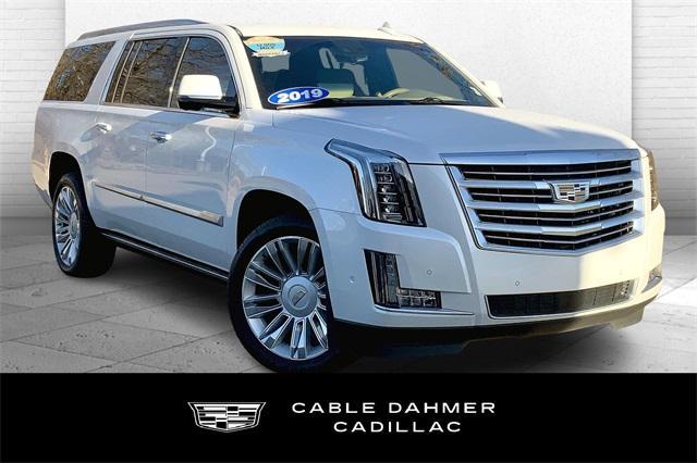 2019 Cadillac Escalade ESV Vehicle Photo in KANSAS CITY, MO 64114-4545