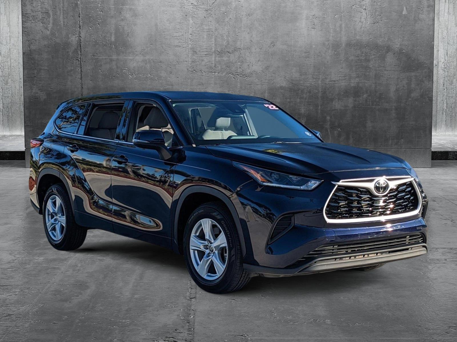 2022 Toyota Highlander Vehicle Photo in Davie, FL 33331