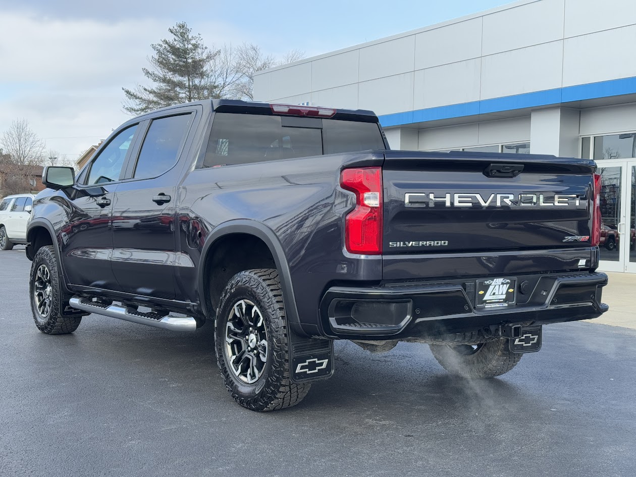 2023 Chevrolet Silverado 1500 Vehicle Photo in BOONVILLE, IN 47601-9633