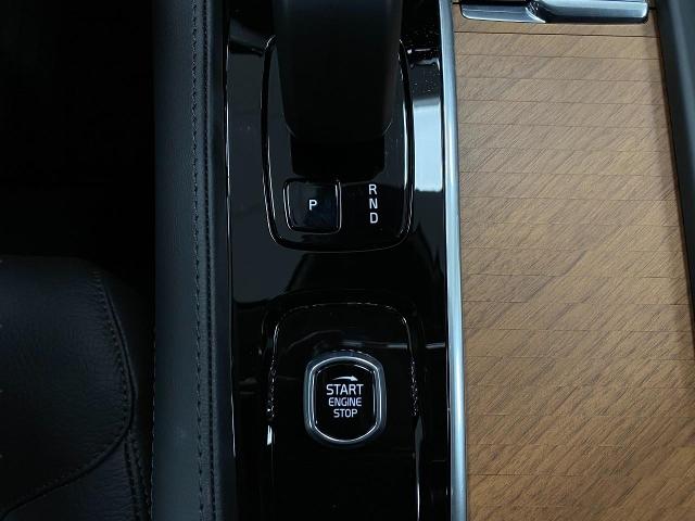 2024 Volvo XC90 Recharge Plug-In Hybrid Vehicle Photo in Appleton, WI 54913