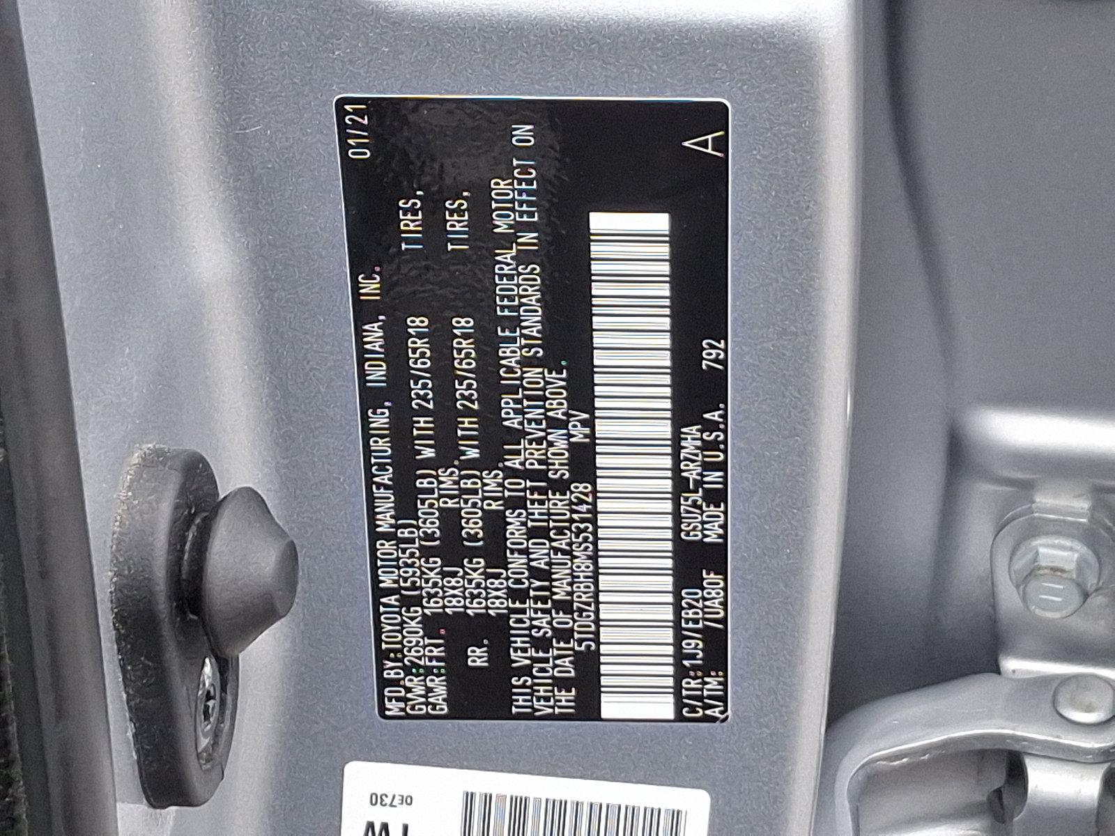 2021 Toyota Highlander Vehicle Photo in Trevose, PA 19053