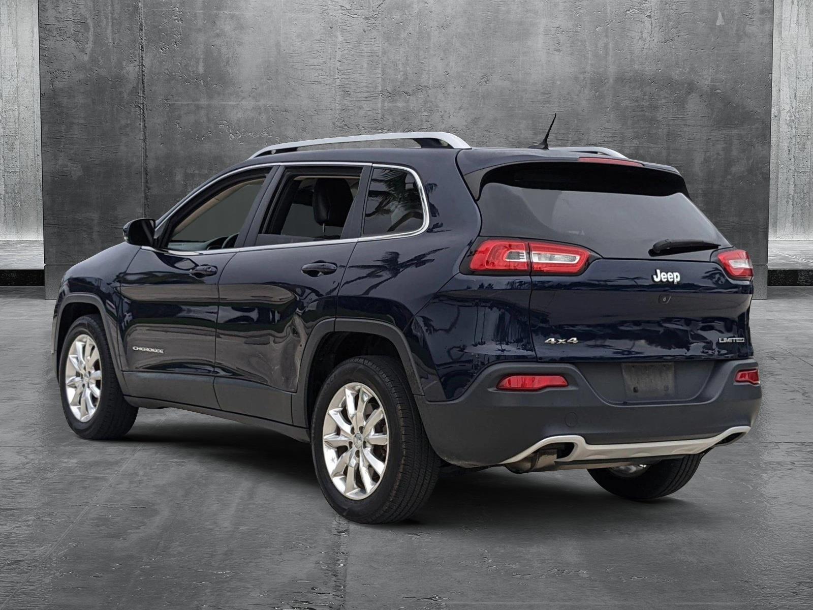 2015 Jeep Cherokee Vehicle Photo in Davie, FL 33331