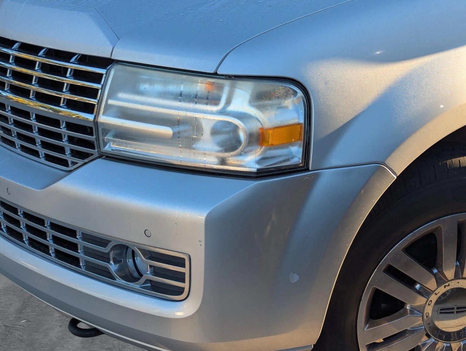 2013 Lincoln Navigator Vehicle Photo in Pembroke Pines , FL 33027