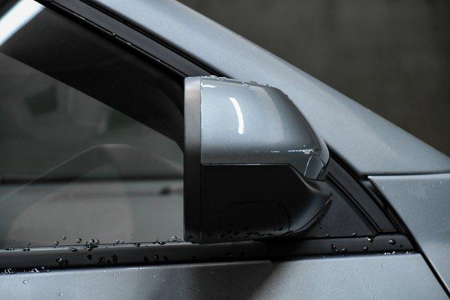 2025 Chevrolet Equinox Vehicle Photo in EVERETT, WA 98203-5662