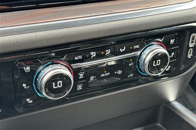 2023 GMC Sierra 1500 Vehicle Photo in ELK GROVE, CA 95757-8703