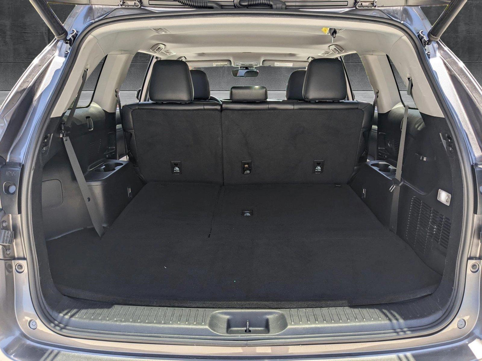 2019 Toyota Highlander Vehicle Photo in Davie, FL 33331
