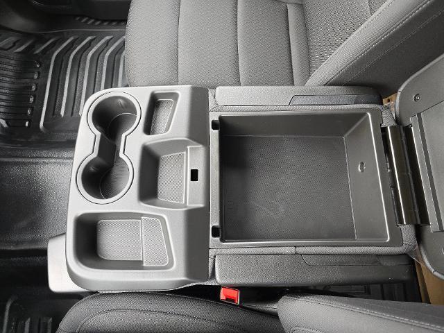 2025 Chevrolet Silverado 3500 HD Chassis Cab Vehicle Photo in INDEPENDENCE, MO 64055-1314