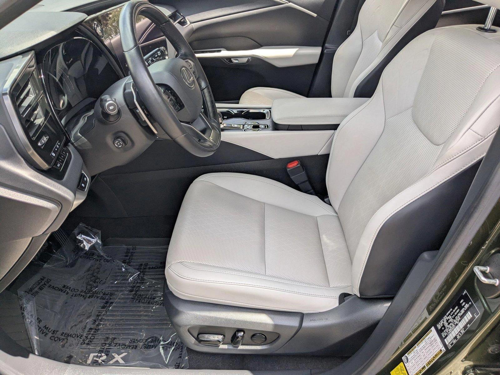 2023 Lexus RX 350 Vehicle Photo in Tampa, FL 33614