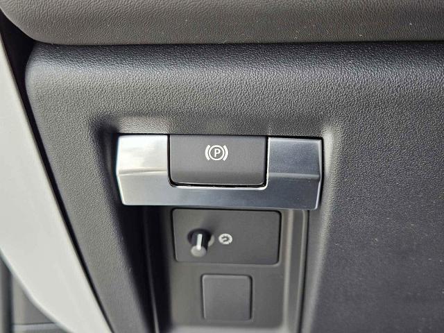 2025 Defender Vehicle Photo in AUSTIN, TX 78717