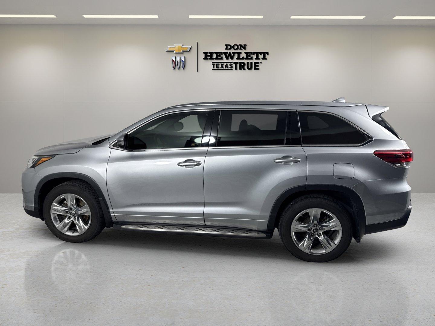 2019 Toyota Highlander Vehicle Photo in GEORGETOWN, TX 78626-7508