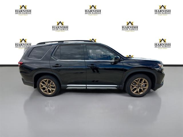 2024 Honda Pilot Vehicle Photo in EVERETT, WA 98203-5662