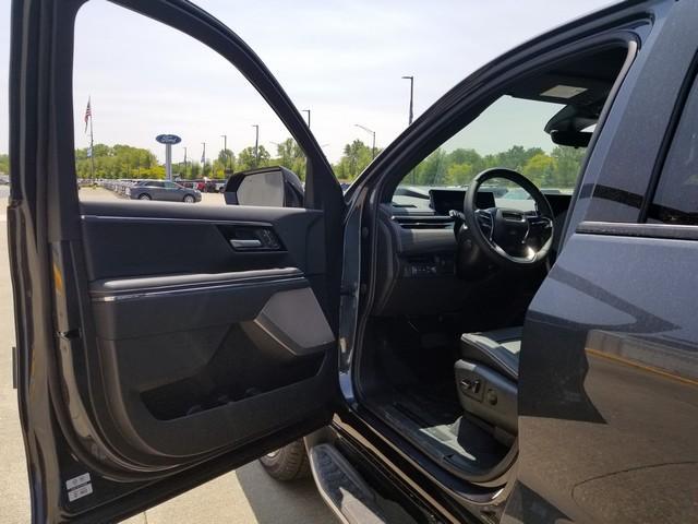 2025 GMC Sierra EV Vehicle Photo in ELYRIA, OH 44035-6349