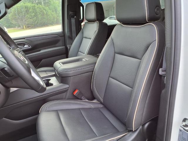 2024 GMC Yukon XL Vehicle Photo in ROXBORO, NC 27573-6143
