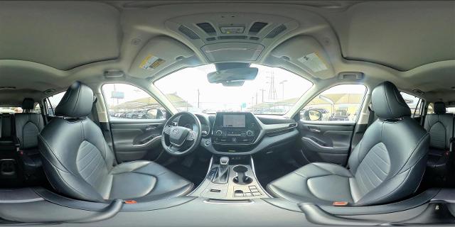2023 Toyota Highlander Vehicle Photo in San Antonio, TX 78230