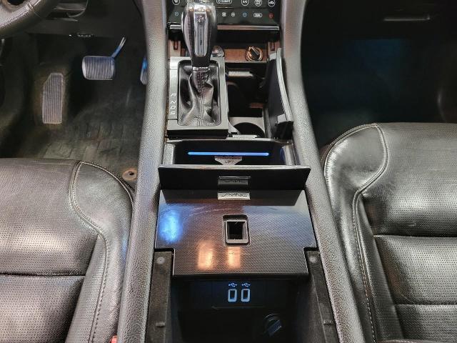 2017 Ford Taurus Vehicle Photo in GREEN BAY, WI 54303-3330