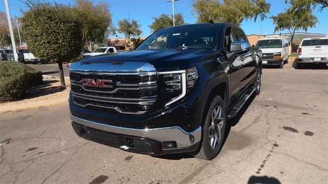 2025 GMC Sierra 1500 Vehicle Photo in GOODYEAR, AZ 85338-1310