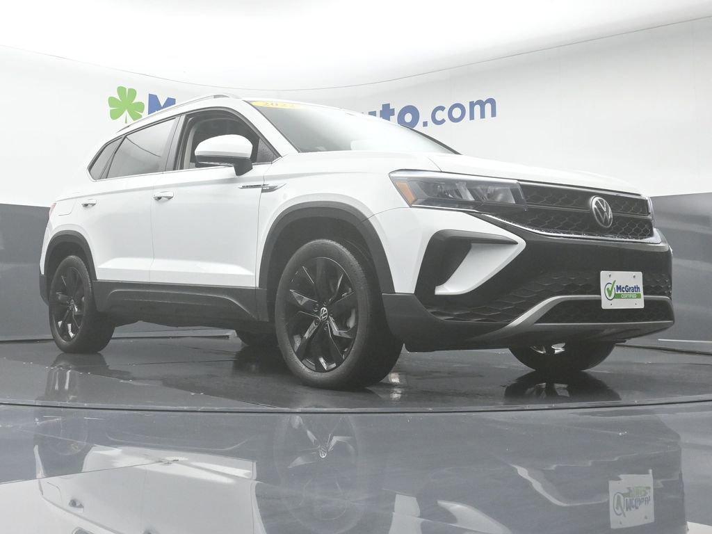 2022 Volkswagen Taos Vehicle Photo in Marion, IA 52302