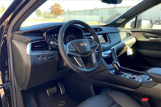 2025 Cadillac XT5 Vehicle Photo in TOPEKA, KS 66609-0000