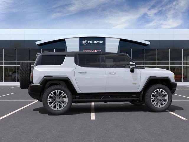 2025 GMC HUMMER EV SUV Vehicle Photo in MEDINA, OH 44256-9631