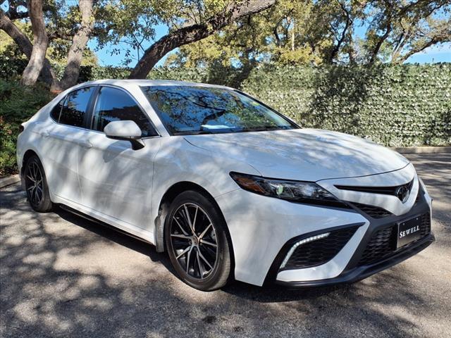 2024 Toyota Camry Vehicle Photo in SAN ANTONIO, TX 78230-1001