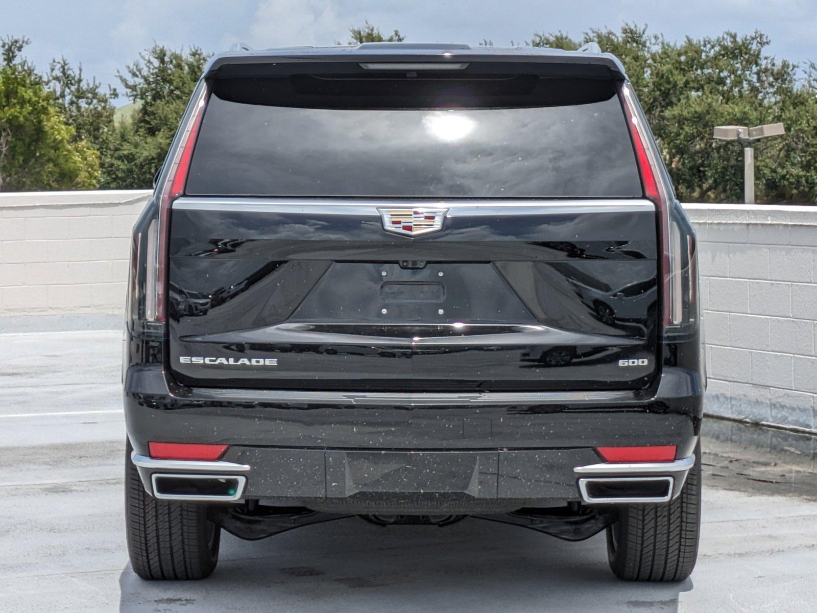 2024 Cadillac Escalade Vehicle Photo in WEST PALM BEACH, FL 33407-3296