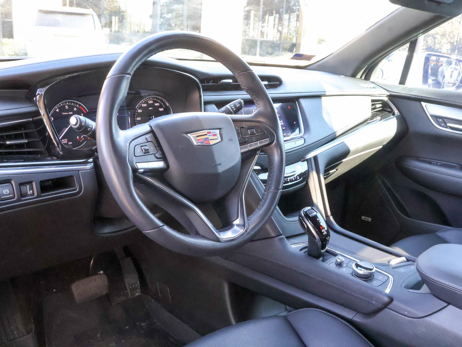 2024 Cadillac XT6 Vehicle Photo in DALLAS, TX 75209-3095