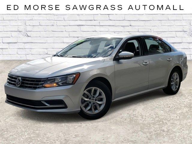 2018 Volkswagen Passat Vehicle Photo in SUNRISE, FL 33323-3202