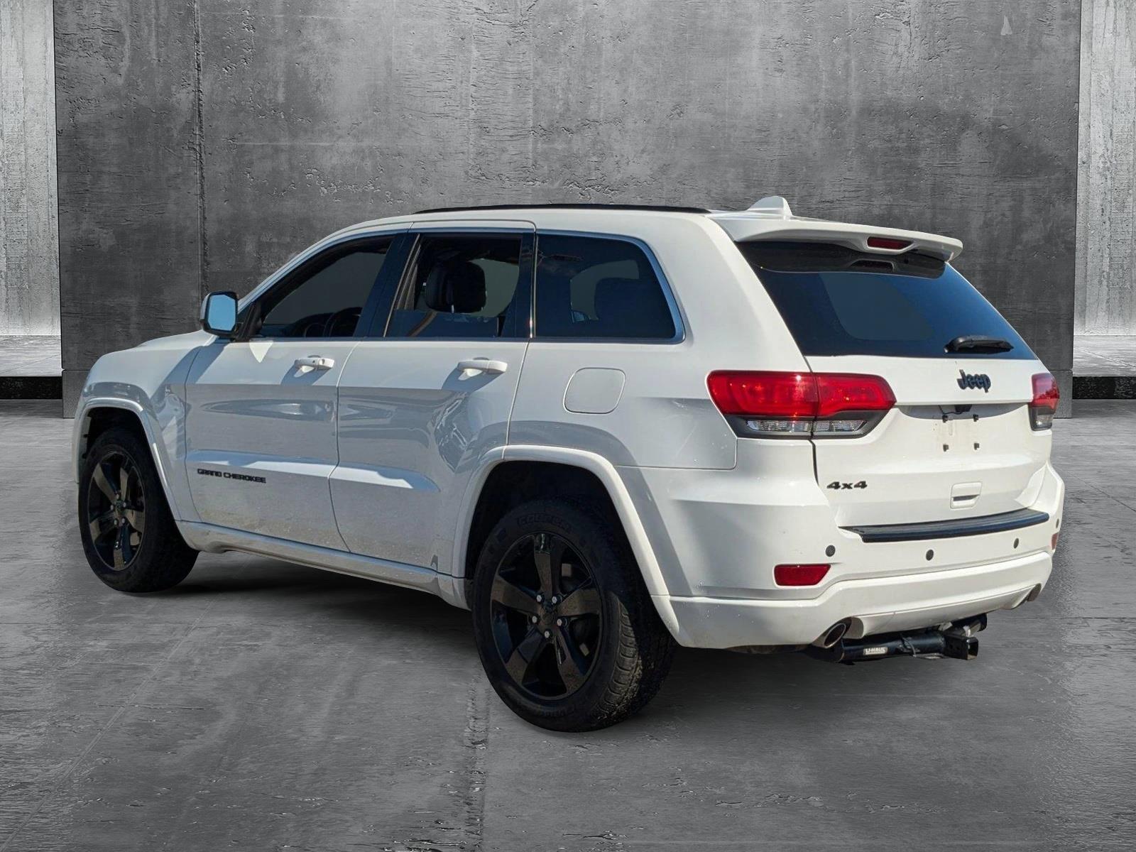 2015 Jeep Grand Cherokee Vehicle Photo in St. Petersburg, FL 33713