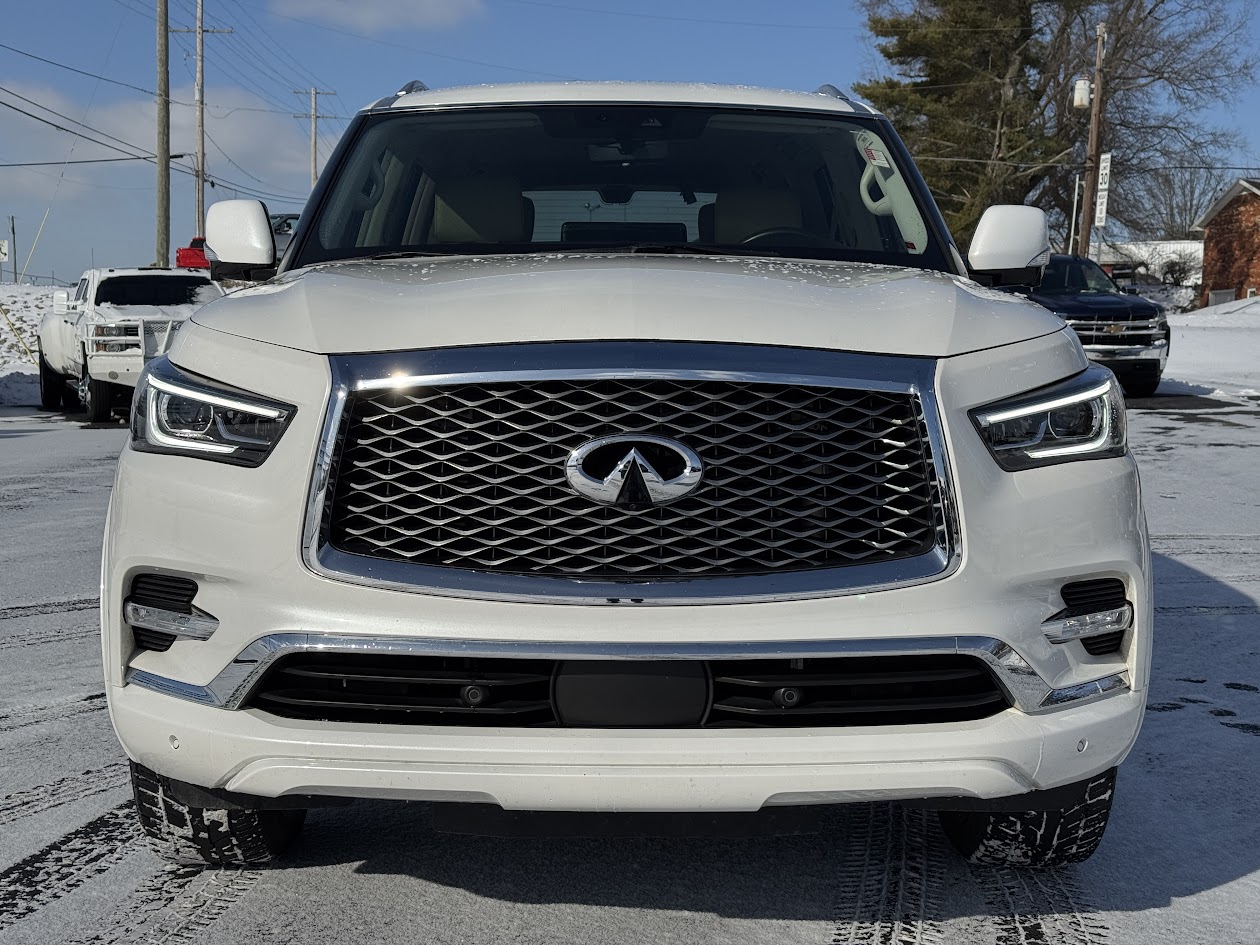 2022 INFINITI QX80 Vehicle Photo in BOONVILLE, IN 47601-9633