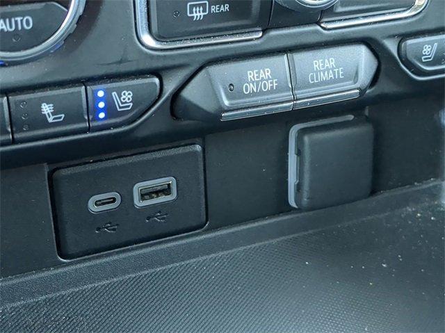 2023 Chevrolet Suburban Vehicle Photo in COLLIERVILLE, TN 38017-9006