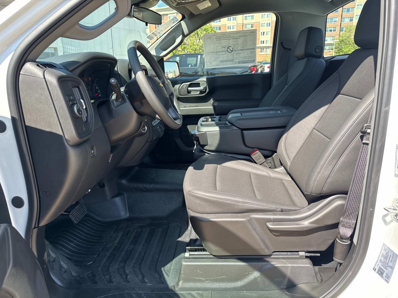 2025 Chevrolet Silverado 1500 Vehicle Photo in LOS ANGELES, CA 90007-3794