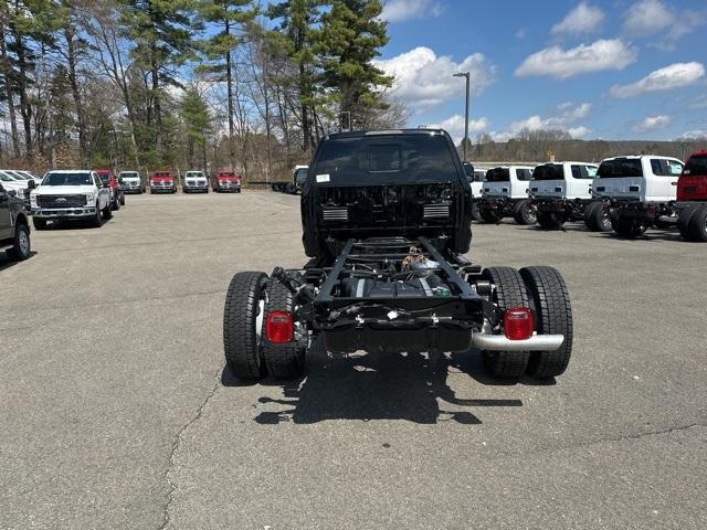 2025 Ford Super Duty F-550 DRW Vehicle Photo in Webster, MA 01570-1415
