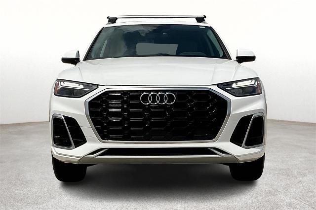 2024 Audi Q5 Vehicle Photo in Grapevine, TX 76051