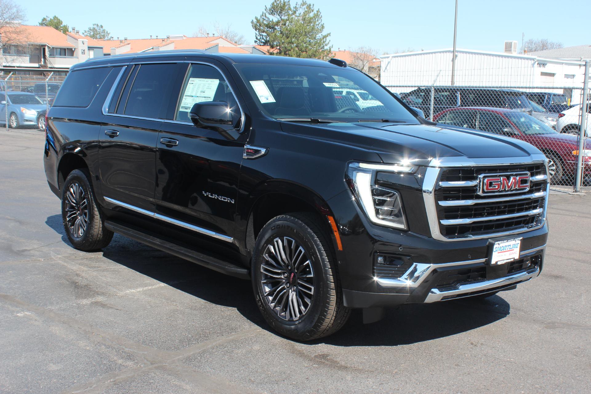 2025 GMC Yukon XL Vehicle Photo in AURORA, CO 80012-4011