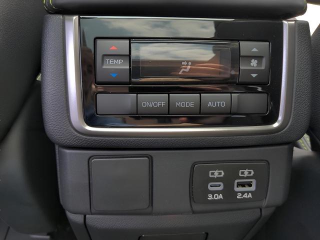 2025 Subaru Ascent Vehicle Photo in Green Bay, WI 54304