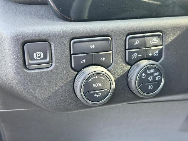 2025 Chevrolet Silverado 2500 HD Vehicle Photo in COLUMBIA, MO 65203-3903