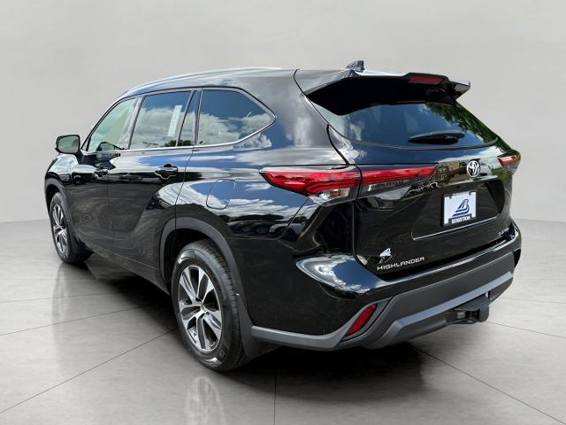 2022 Toyota Highlander Vehicle Photo in MIDDLETON, WI 53562-1492