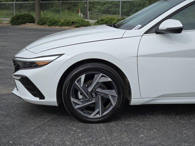 2025 Hyundai ELANTRA Hybrid Vehicle Photo in Decatur, TX 76234