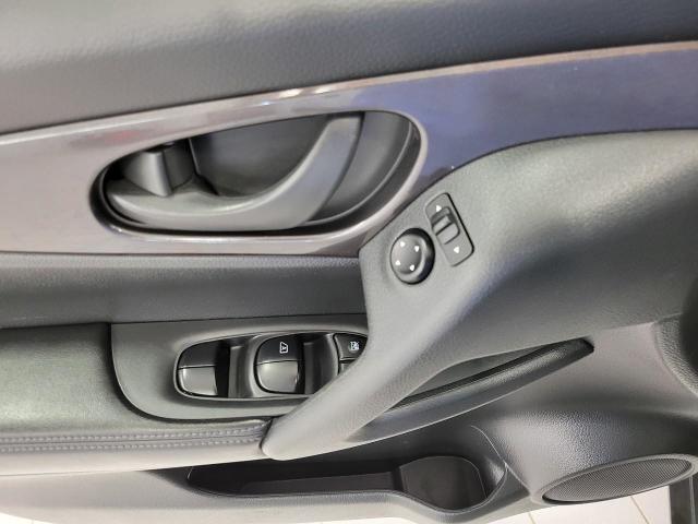 2019 Nissan Rogue Vehicle Photo in APPLETON, WI 54914-4656
