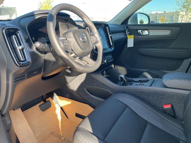 2025 Volvo XC40 Vehicle Photo in Grapevine, TX 76051