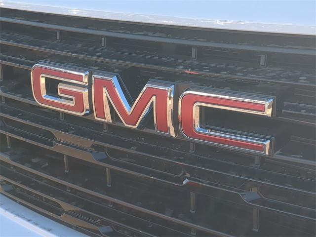 2025 GMC Sierra 1500 Vehicle Photo in GOODYEAR, AZ 85338-1310