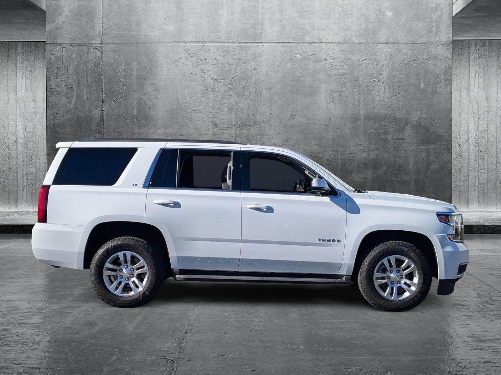 2017 Chevrolet Tahoe Vehicle Photo in VALENCIA, CA 91355-1705